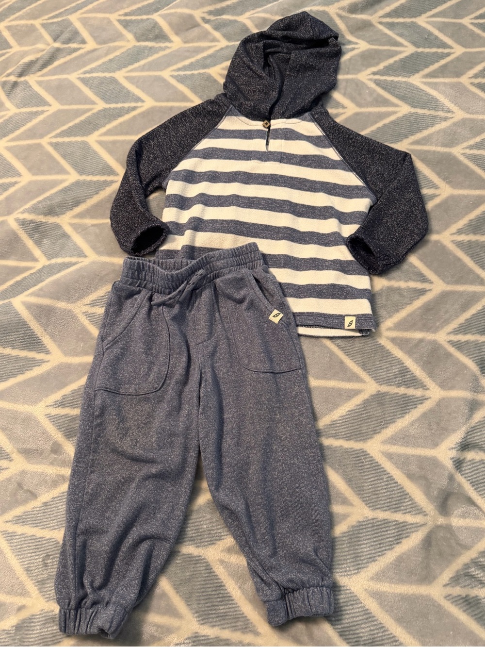 18m Striped Hooded Top and Jogger Set - Navy/White